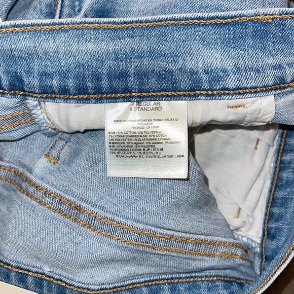 NWT Old Navy Curvy/Profile Bermuda Shorts - Picture 5 of 5